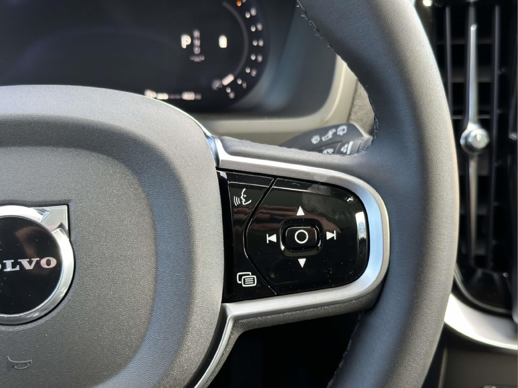2026 Volvo XC90 Ultra - Photo 9