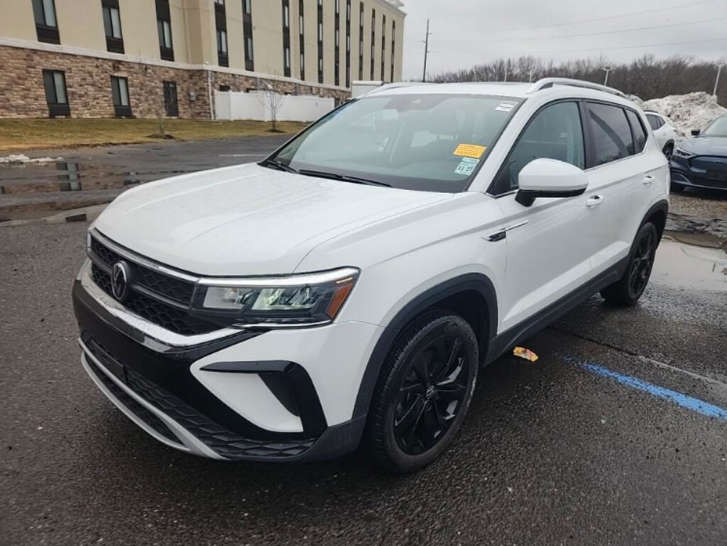 Used 2023 Volkswagen Taos 1.5T SE SUV