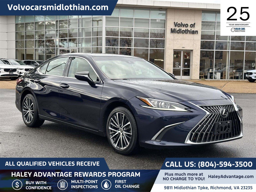 2022 Lexus ES 250's photo