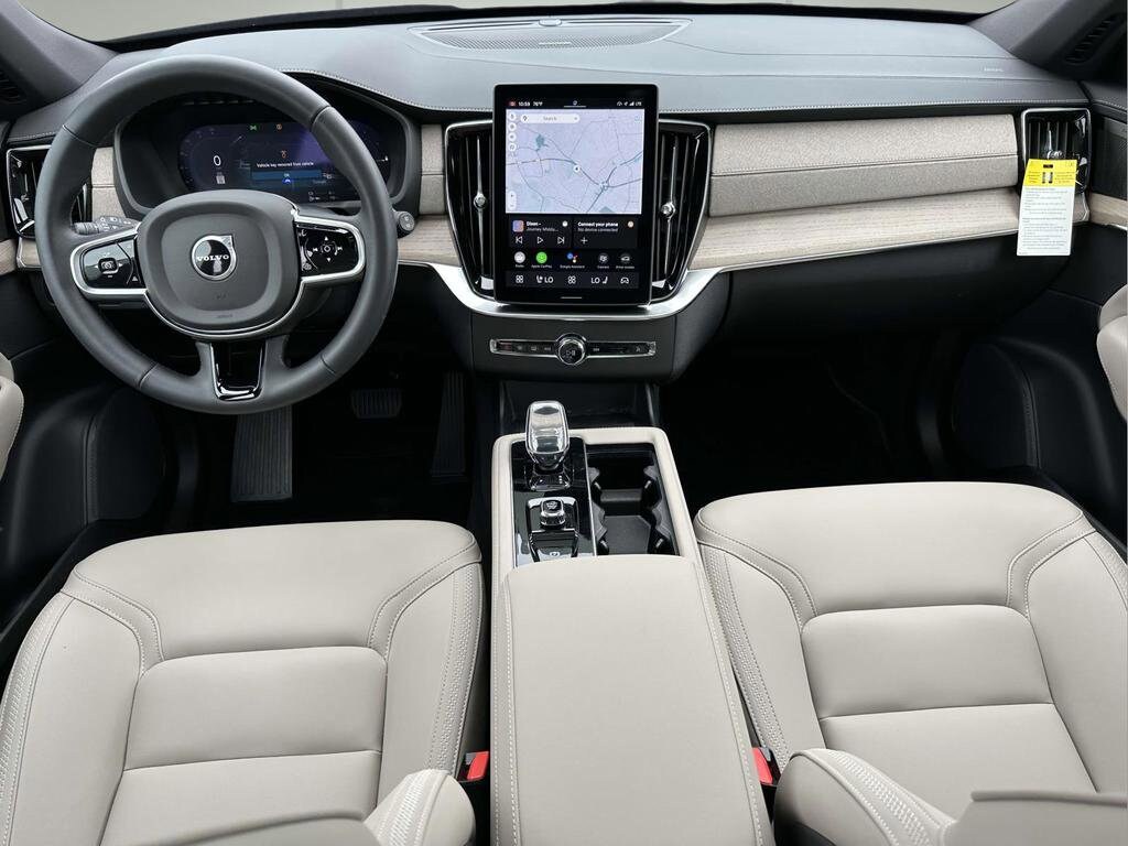 New 2025 Volvo XC90 plug-in hybrid T8 (2025.5) Plus 6-Seater SUV