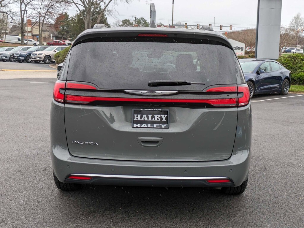 Used 2022 Chrysler Pacifica For Sale at Haley Buick GMC Midlothian VIN 2C4RC1BG8NR111228