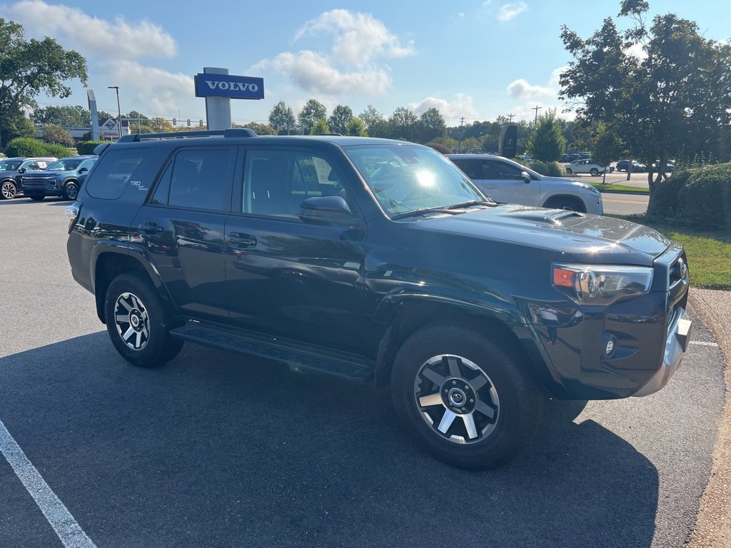 2024 Toyota 4Runner TRD Off-Road 4WD photo 3