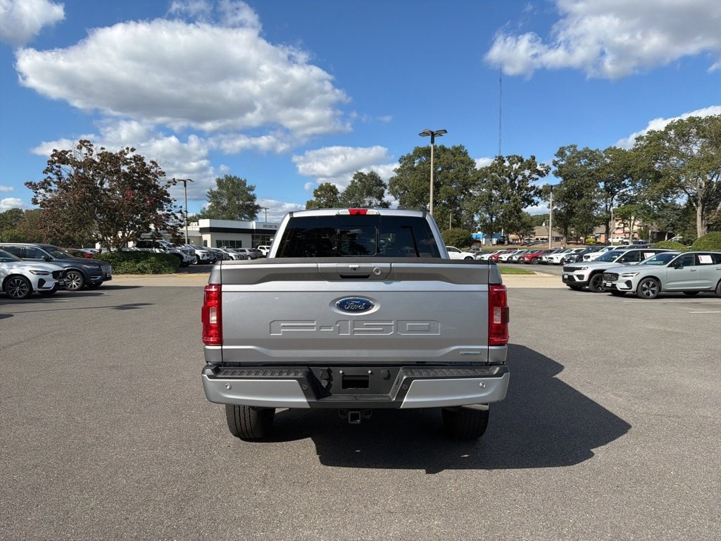 2021 Ford F-150 XLT photo 4