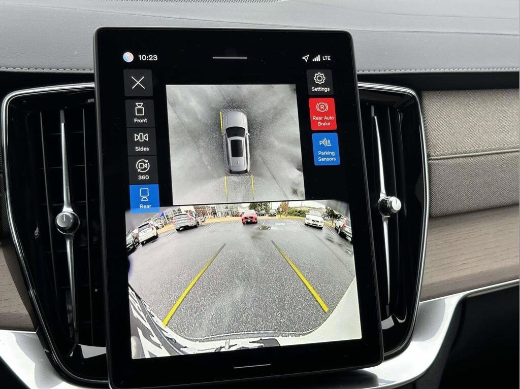 New 2026 Volvo XC90 B6 Plus 7-Seater SUV