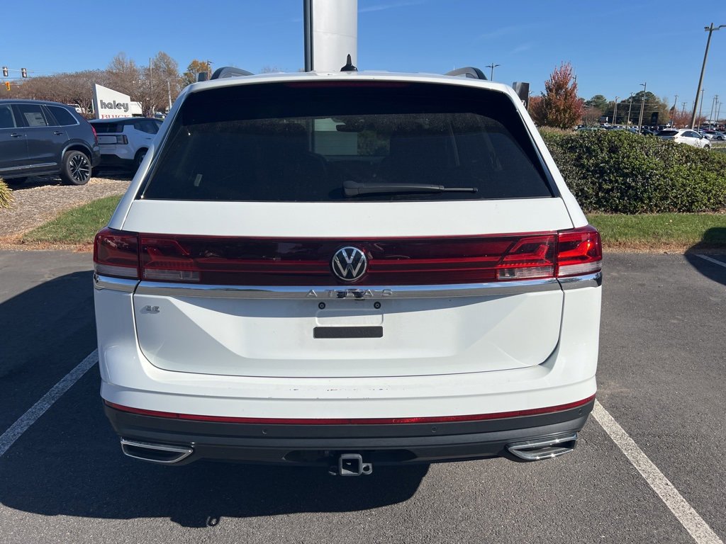 2025 Volkswagen Atlas SE Technology photo 4