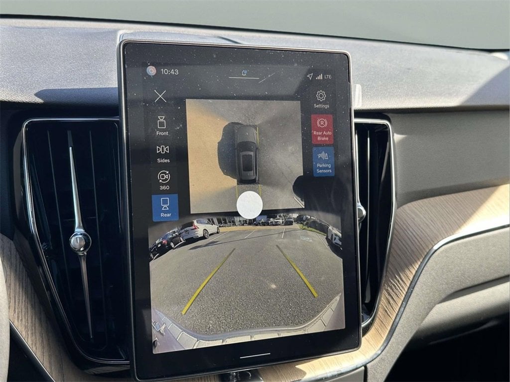 New 2026 Volvo XC60 B5 Plus SUV