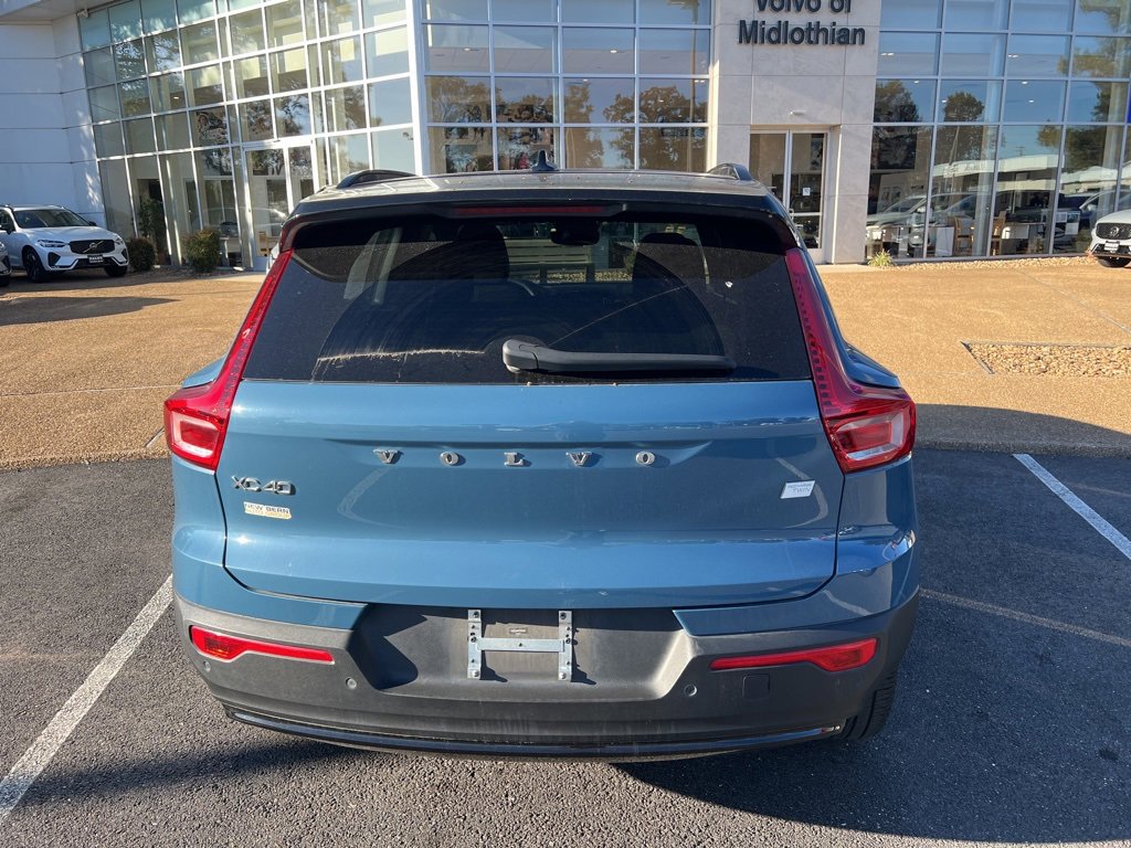 2023 Volvo XC40 Recharge Ultimate photo 4