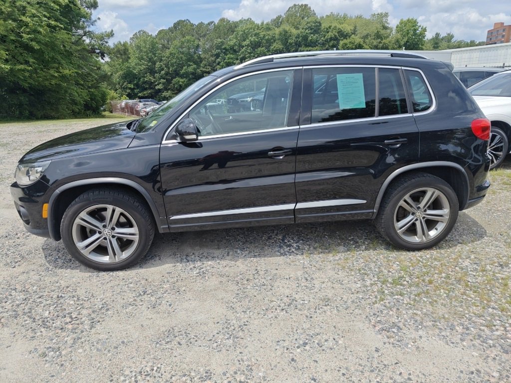 Used 2017 Volkswagen Tiguan Sport with VIN WVGUV7AX1HK020499 for sale in Midlothian, VA