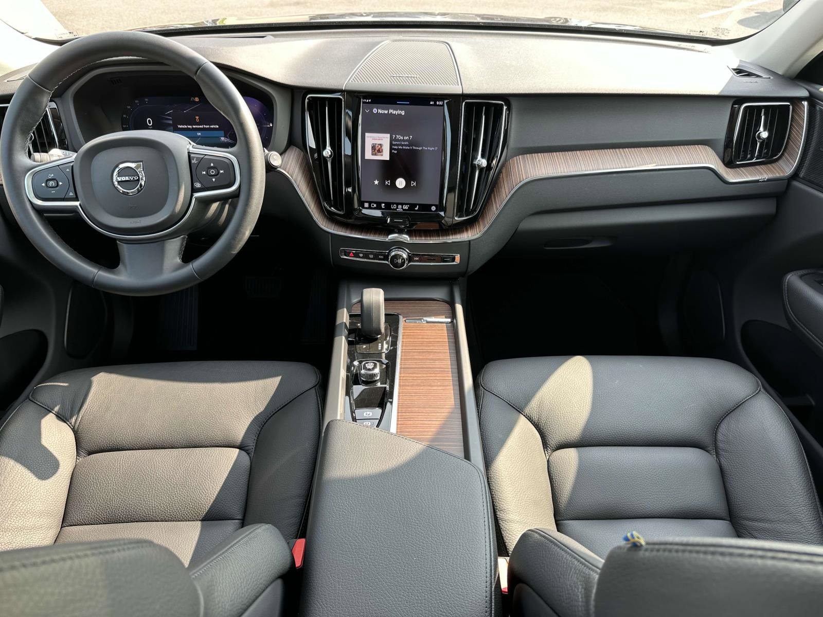 Used 2022 Volvo XC60 Inscription Expression with VIN YV4H60DZ0N1053189 for sale in Midlothian, VA