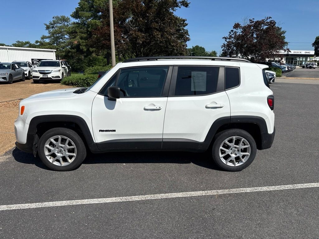 Used 2022 Jeep Renegade Latitude SUV