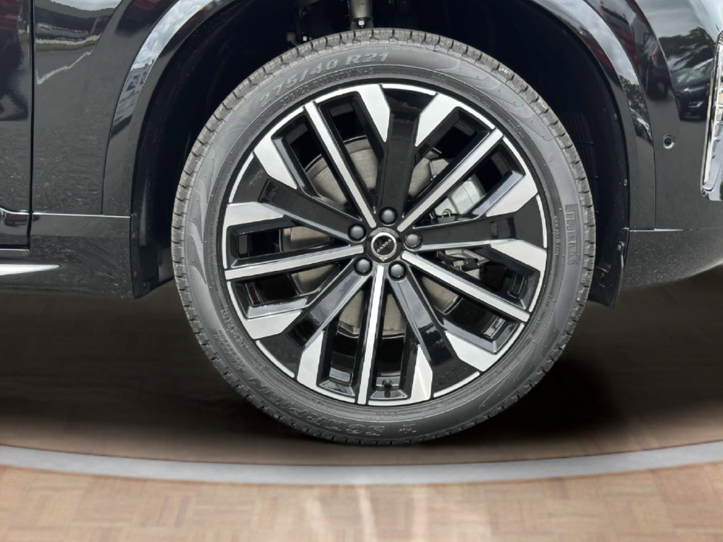 2026 Volvo XC90 Plus - Photo 26