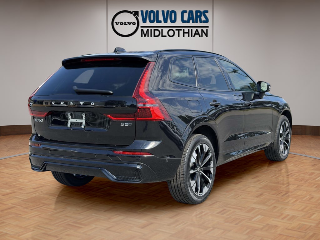 2026 Volvo XC60 Plus - Photo 20