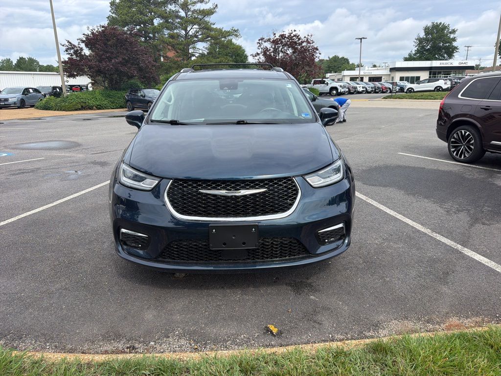 2021 Chrysler Pacifica Touring L's photo