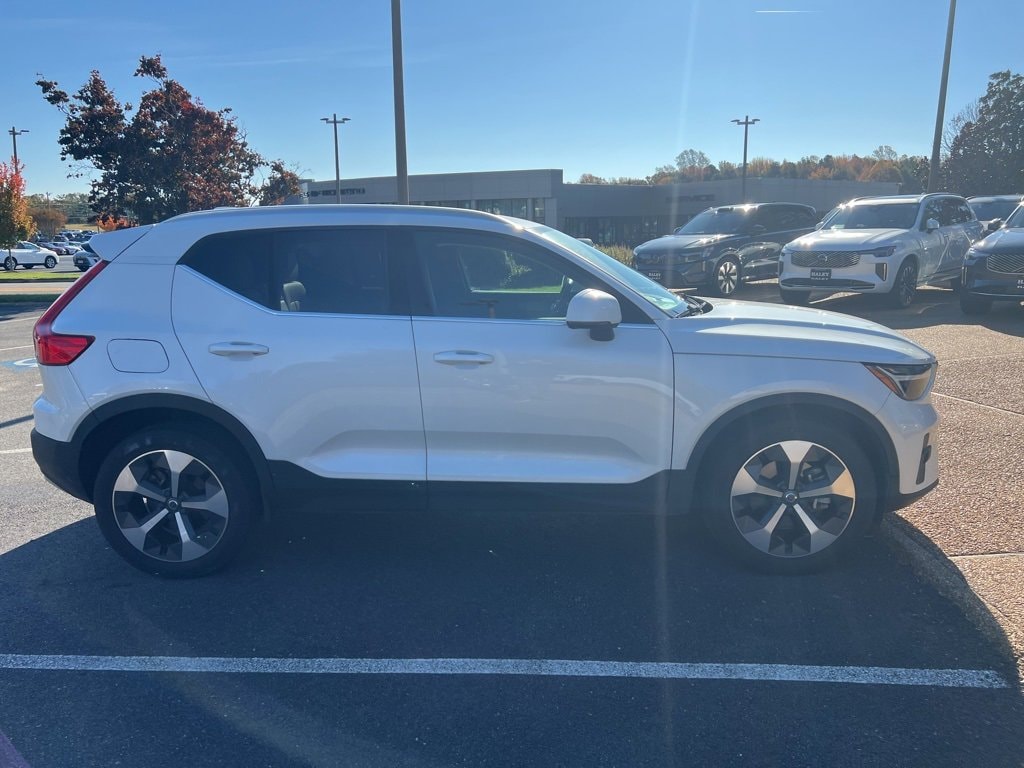 Used 2023 Volvo XC40 B4 Plus Bright Theme SUV