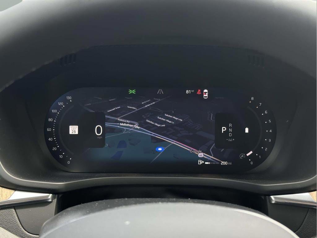 2026 Volvo XC60 Plus - Photo 10