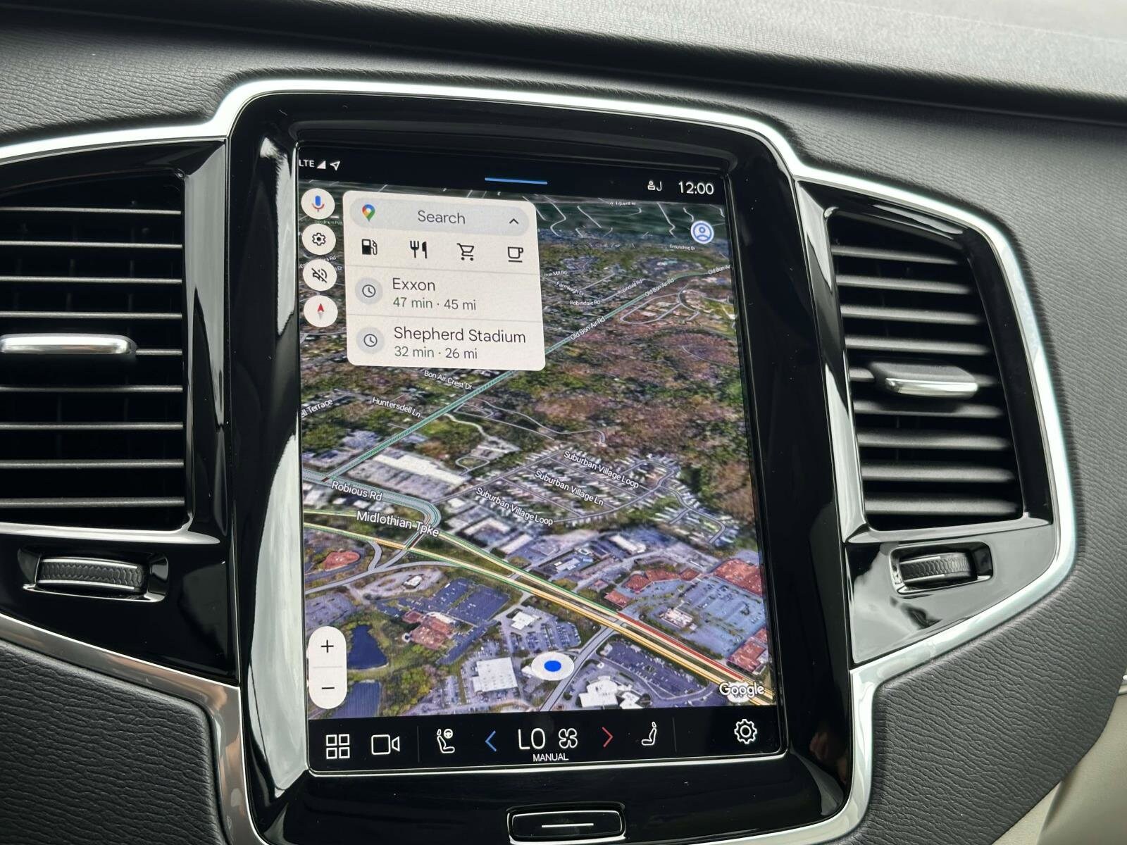 2024 Volvo XC90 Plus photo 3