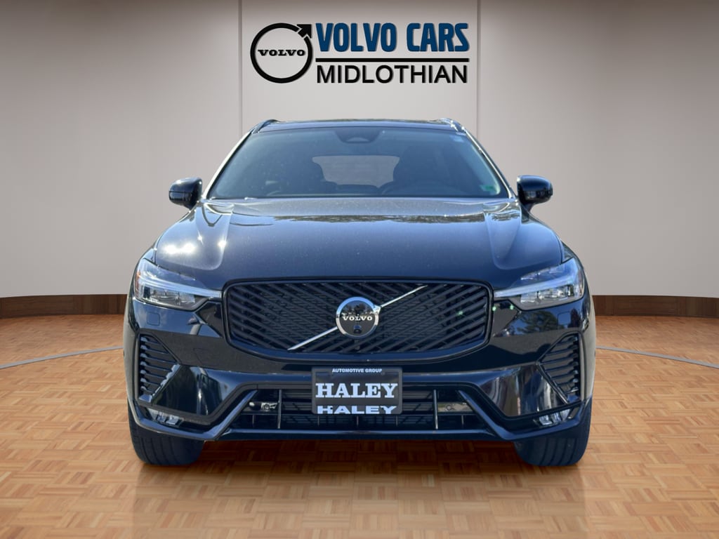 2026 Volvo XC60 Plus - Photo 25
