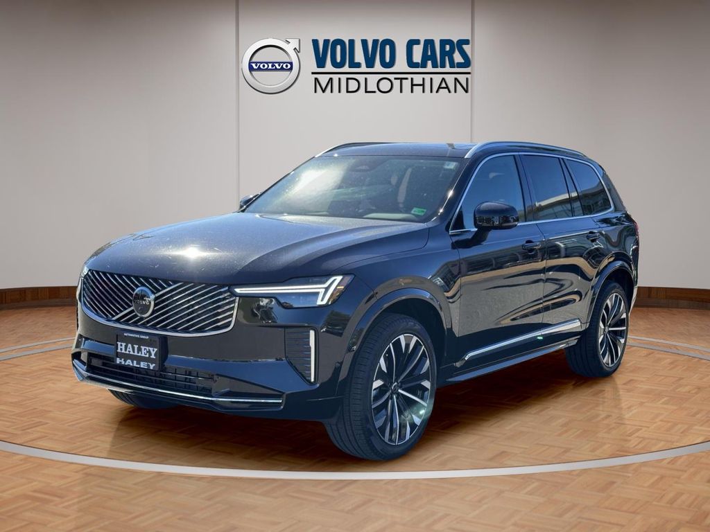 2026 Volvo XC90 Plus - Photo 24