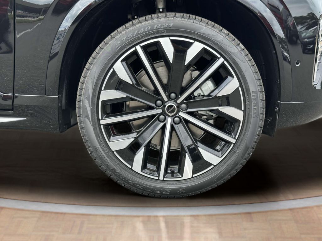 2026 Volvo XC90 Plus - Photo 26