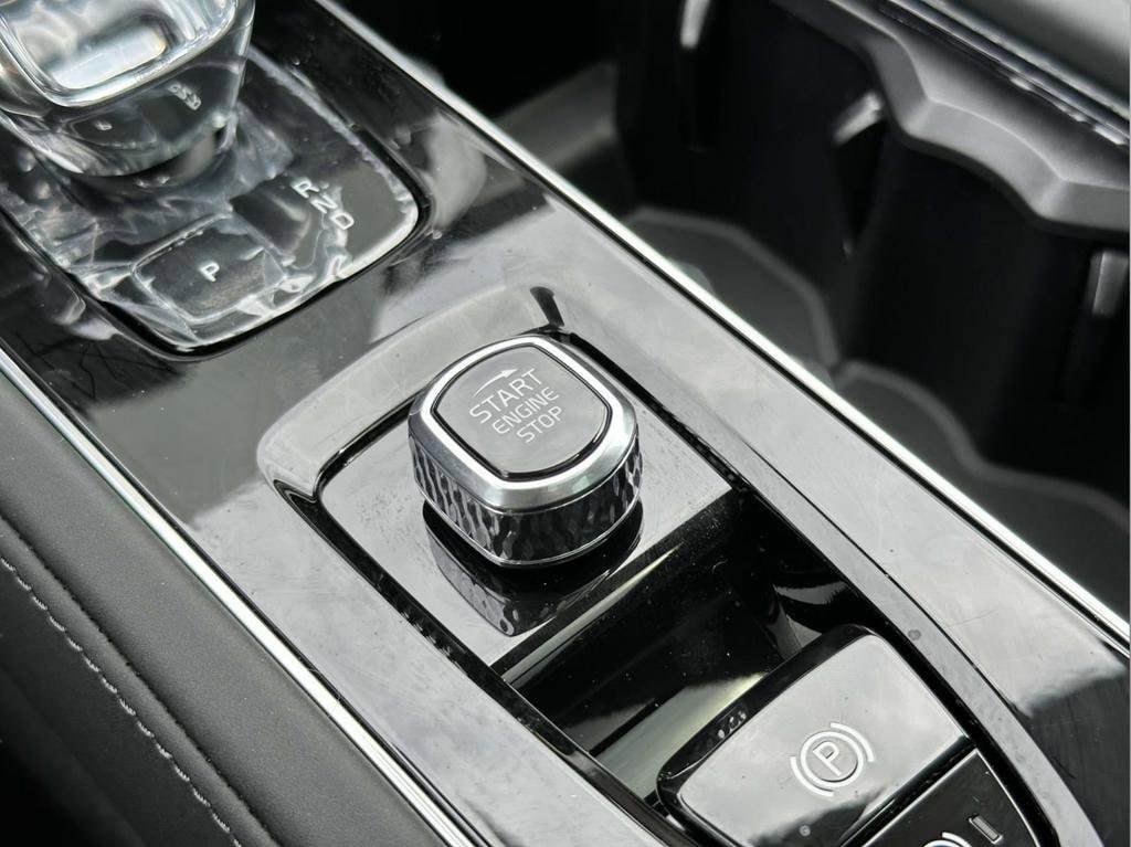 2026 Volvo XC90 Plus - Photo 7