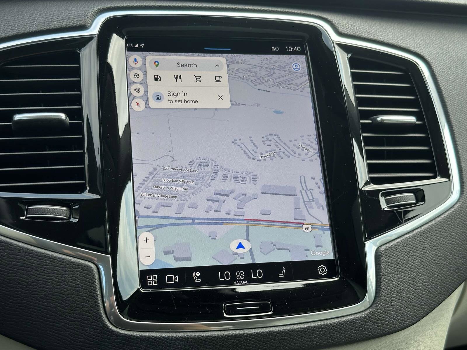 2023 Volvo XC90 AWD Plus photo 2