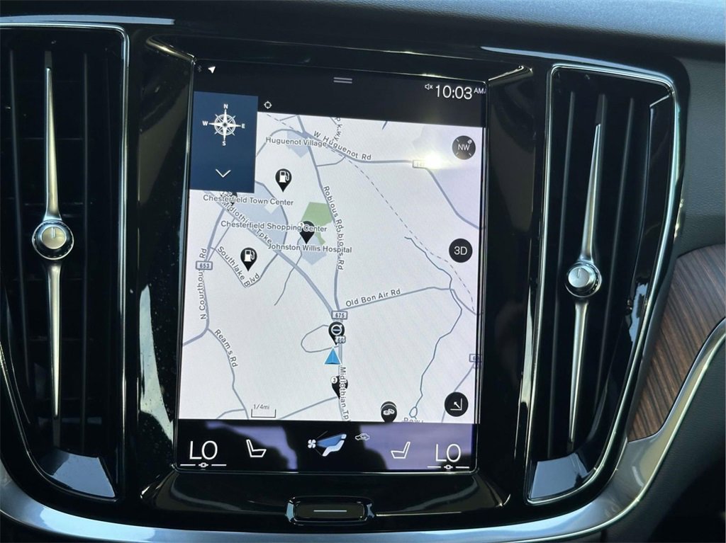 2022 Volvo S60 B5 Momentum photo 3