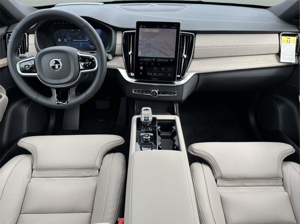 2026 Volvo XC90 AWD photo 2