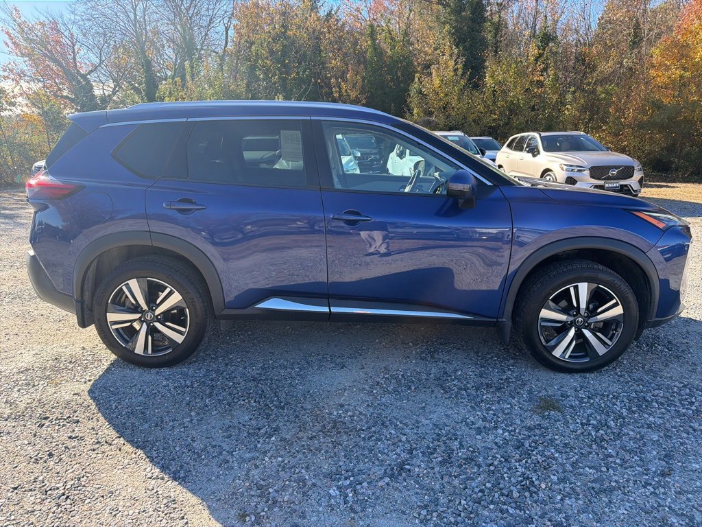 2021 Nissan Rogue SL photo 2
