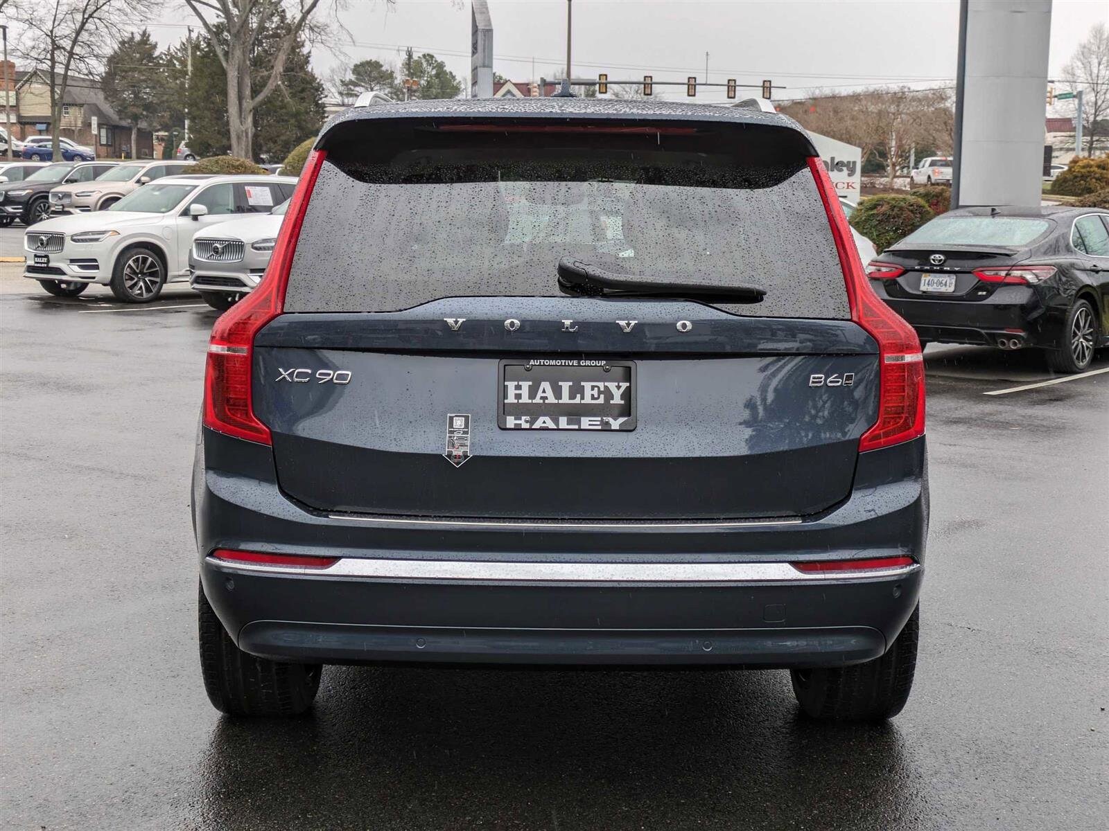 2024 Volvo XC90 Plus photo 3