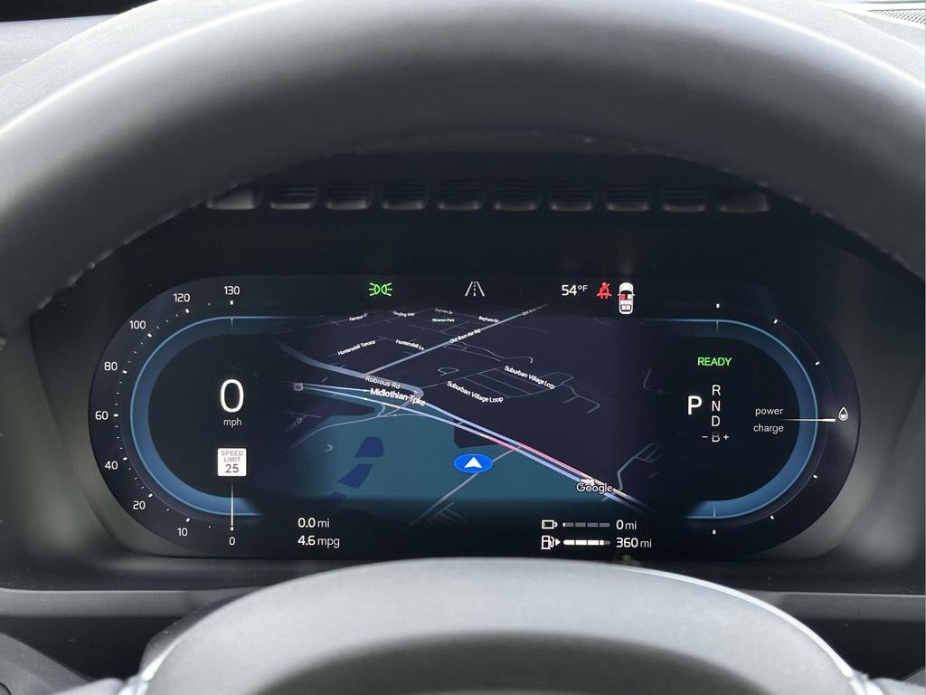 2025 Volvo XC90 Plus - Photo 10