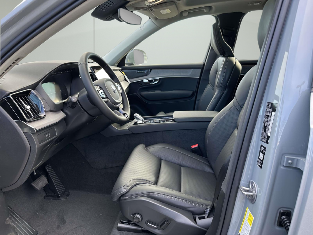 2026 Volvo XC90 Ultra - Photo 15