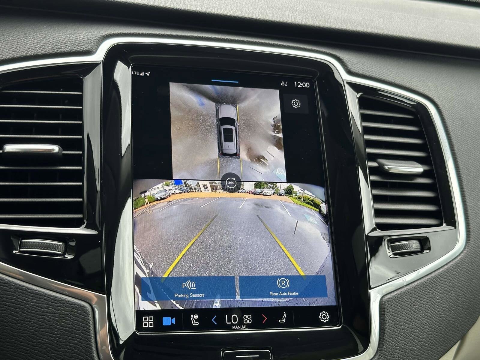 2024 Volvo XC90 Plus photo 4