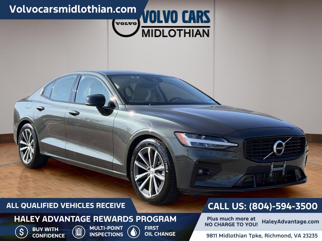 2022 Volvo S60 Momentum