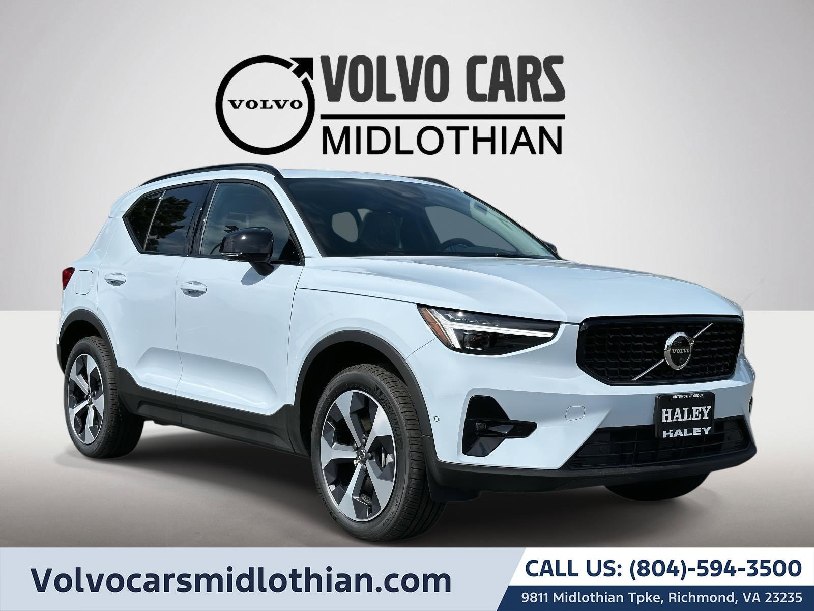 2026 Volvo XC40 B5 Plus
