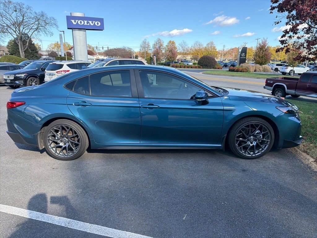 Used 2025 Toyota Camry SE Sedan