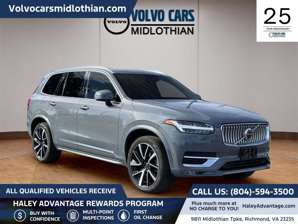 2023 Volvo XC90 Plus's photo