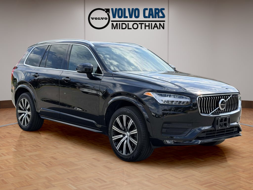 2023 Volvo XC90 B5 Core 4WD's photo