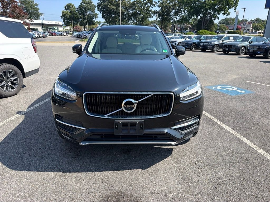 Used 2018 Volvo XC90 T6 Momentum SUV