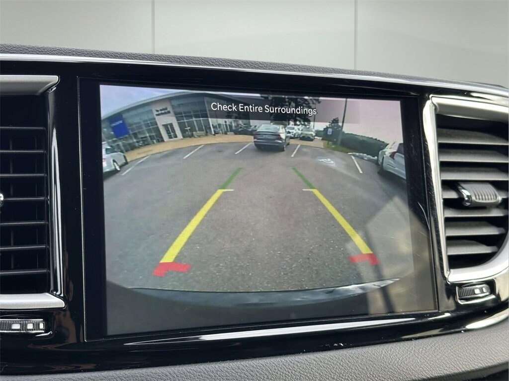 Used 2024 Chrysler Pacifica Touring L Van Passenger Van