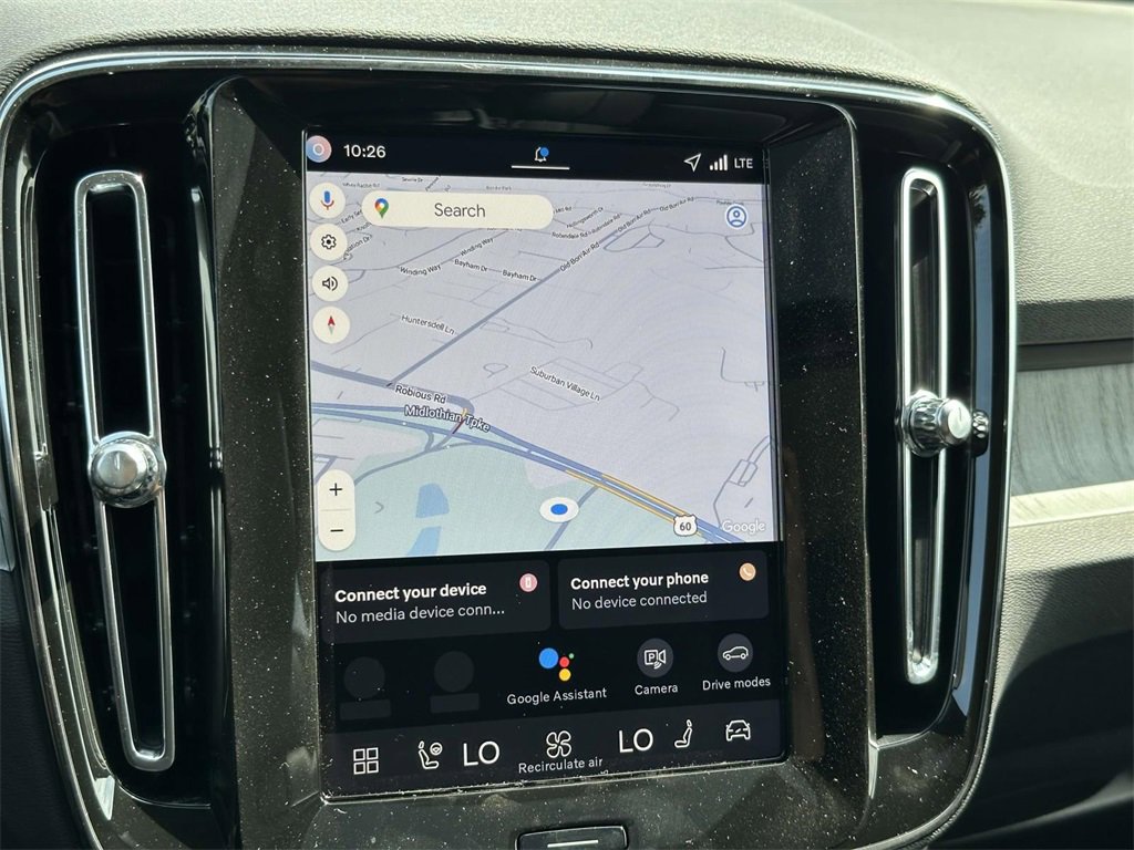 2026 Volvo XC40 Plus photo 3