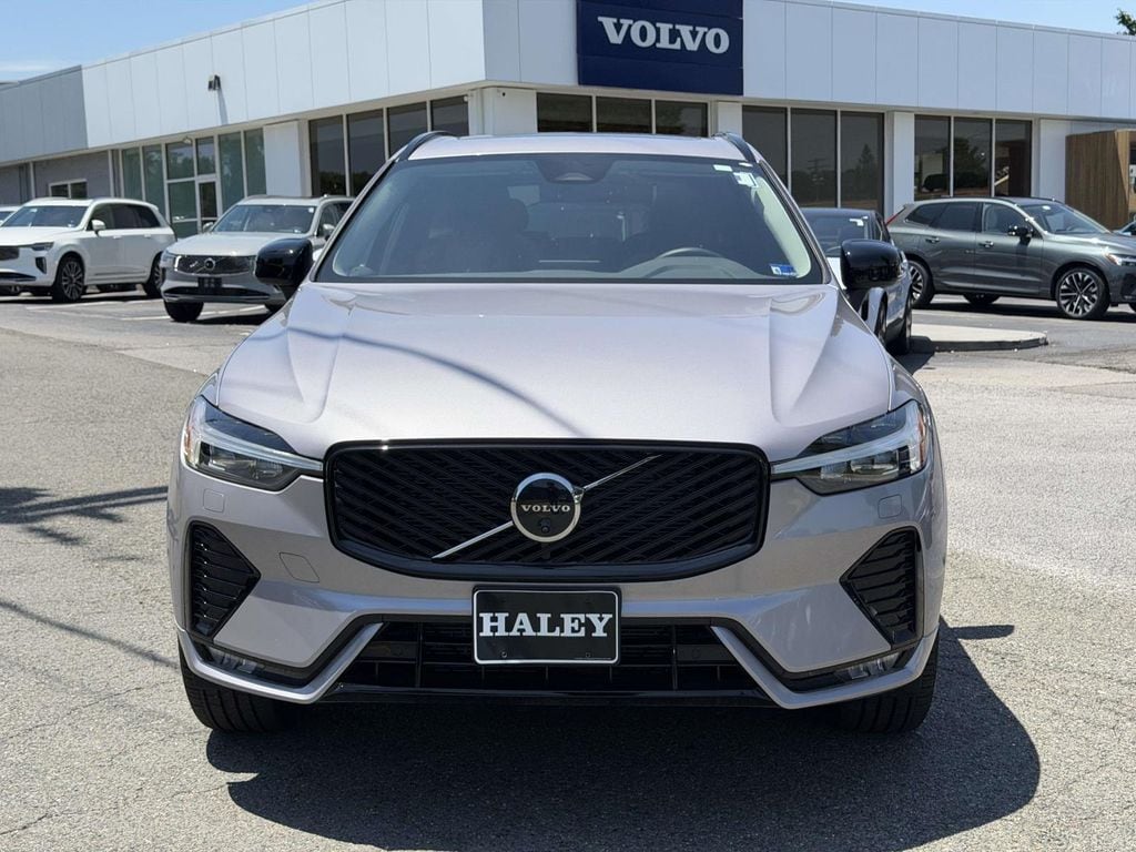 2026 Volvo XC60 Plus - Photo 23