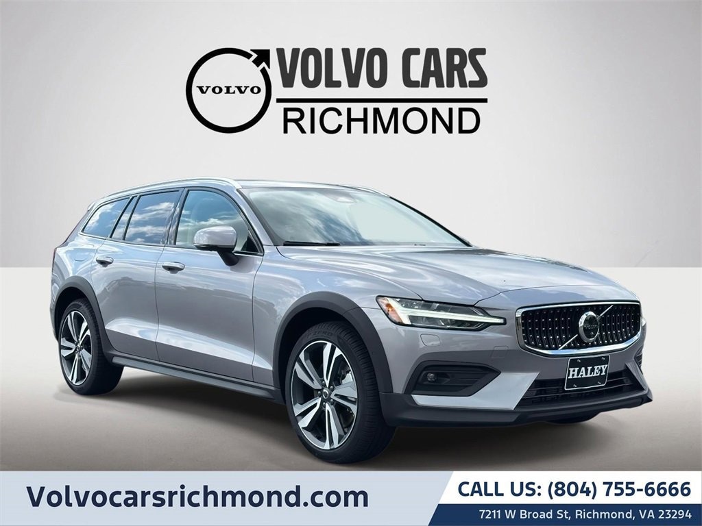 New 2026 Volvo V60 Cross Country B5 Plus Wagon