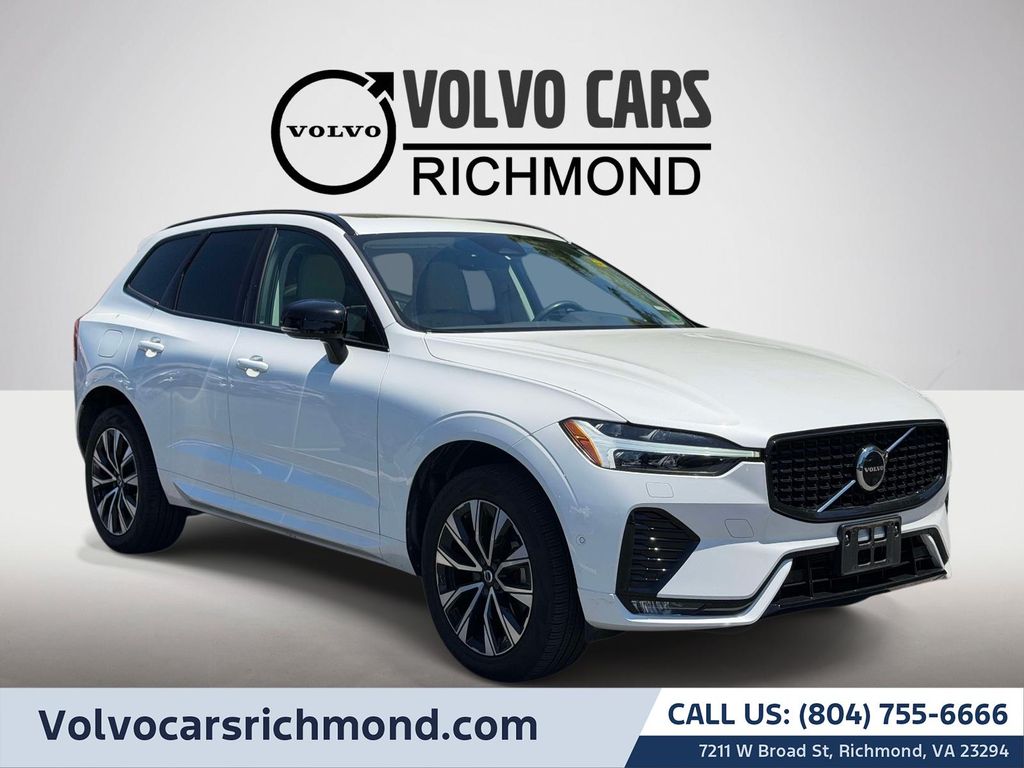 2023 Volvo XC60 B5 Plus Dark Theme AWD's photo