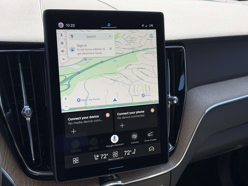 New 2026 Volvo XC60 B5 Plus SUV