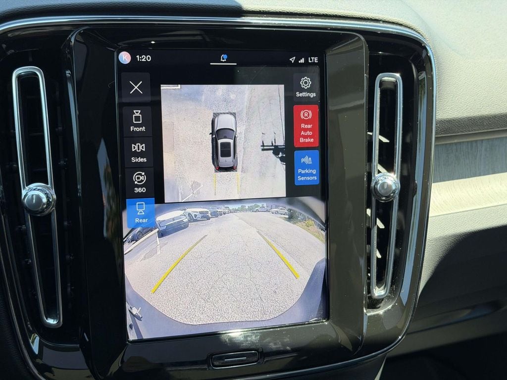 Used 2025 Volvo XC40 SUV