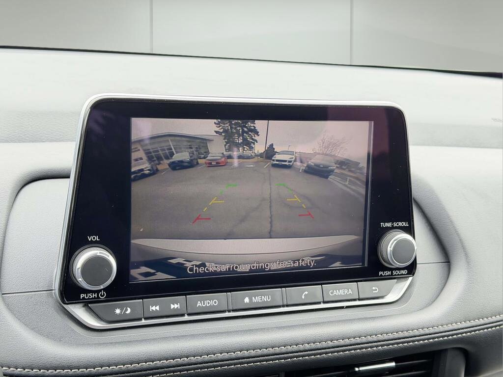 Used 2024 Nissan Rogue SV SUV