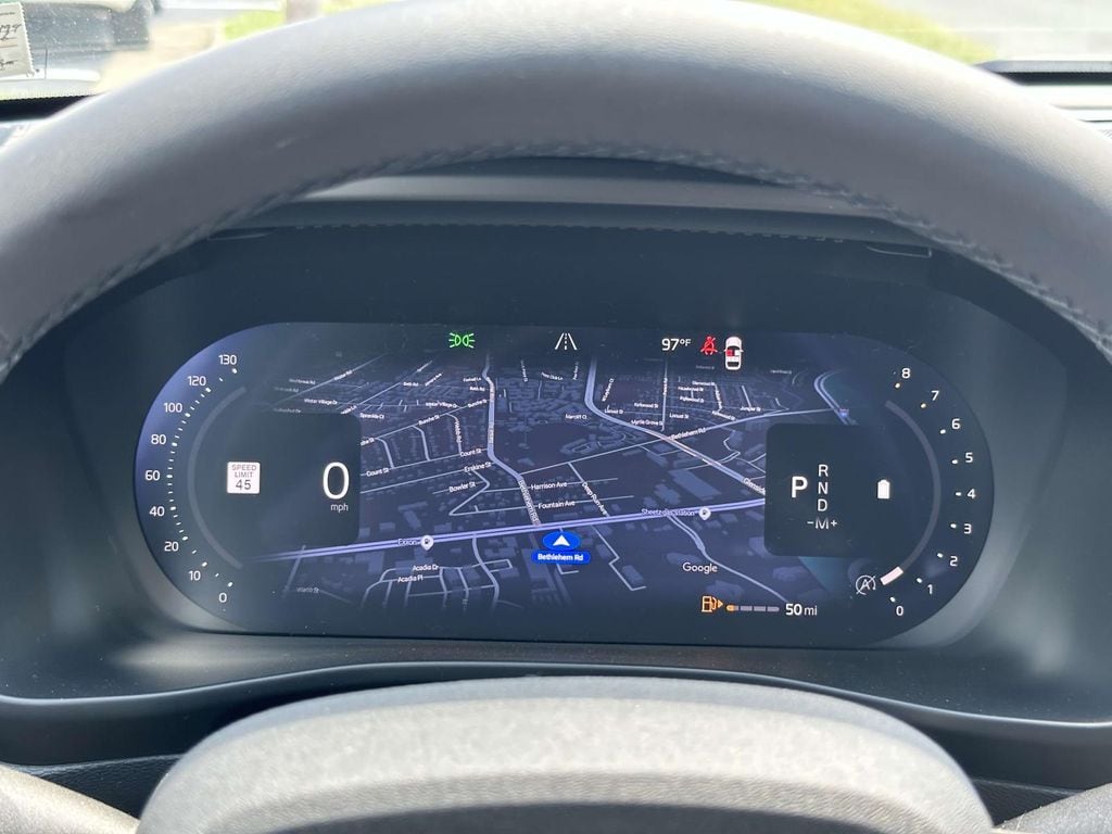 2026 Volvo XC40 Plus - Photo 10