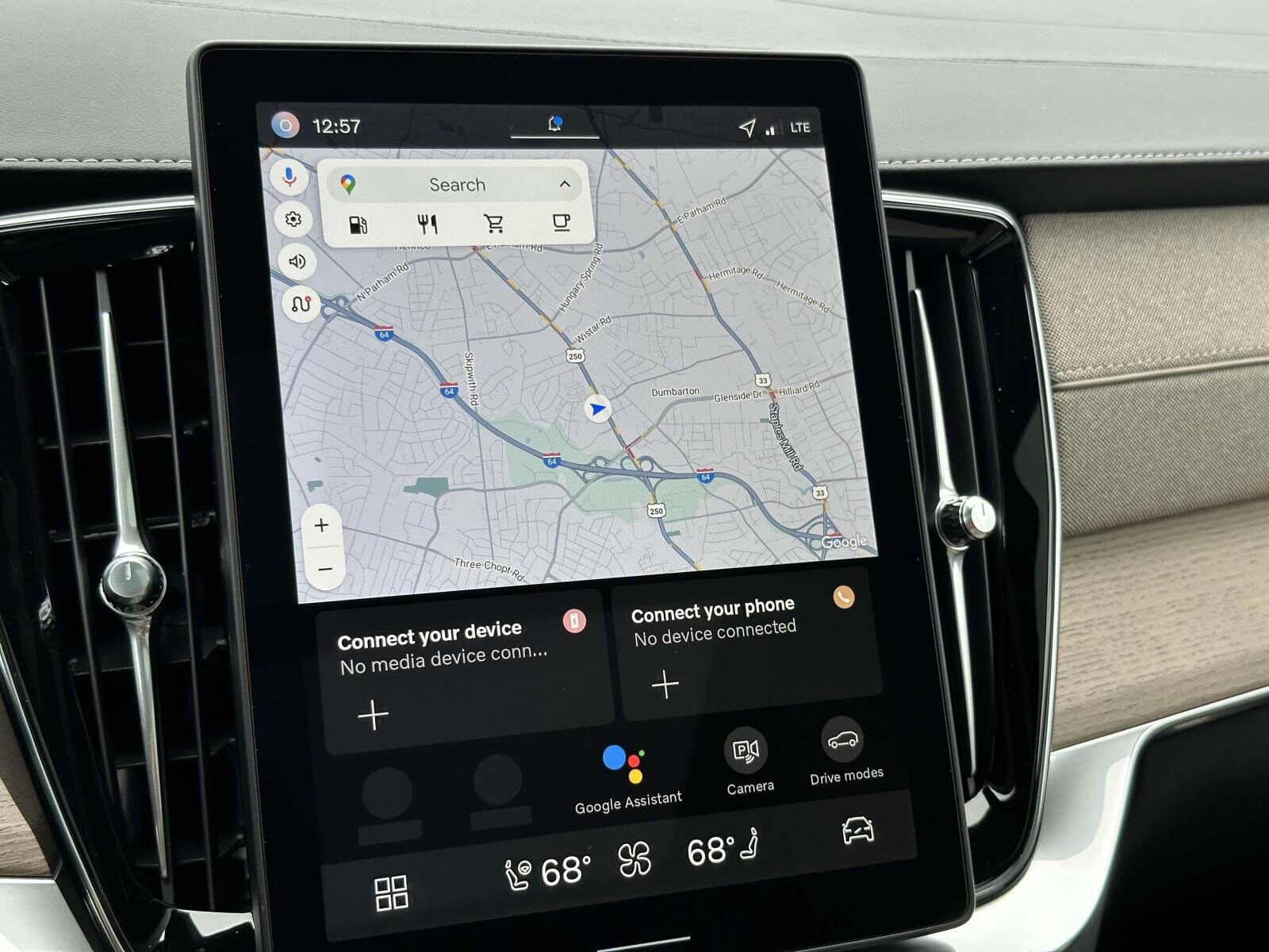 2026 Volvo XC90 B5 Plus photo 2