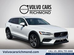 2024 Volvo V60 Cross Country B5 Plus Wagon