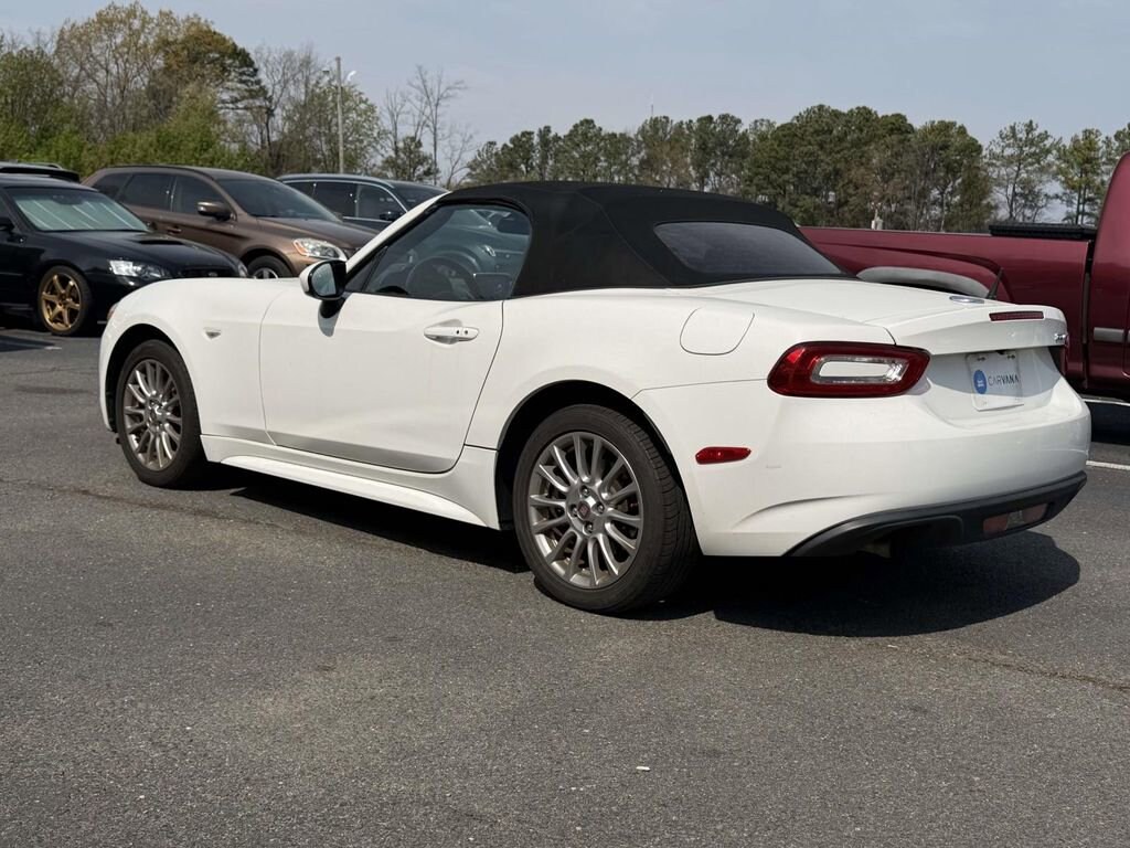 Used 2017 FIAT 124 Spider Classica Convertible